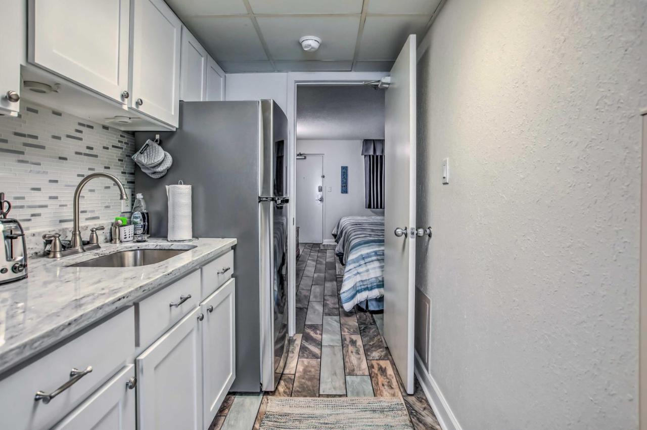 Airy Oceanfront Myrtle Beach Condo With Balcony Kültér fotó